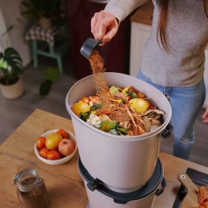 Bokashi-Organko-Essential-set-+-base---sprinkling-bokashi-bran image-web